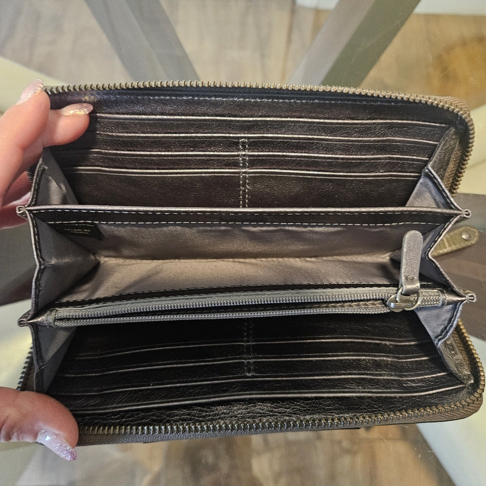 Coach Metallic Wallet - Picture 2 of 8